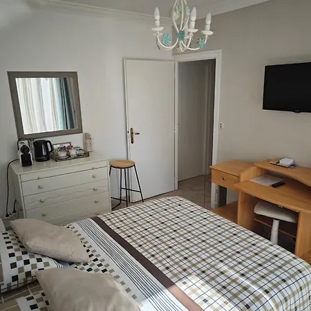 Homestay Dans Avec Salle De Bain Et Piscine Privee