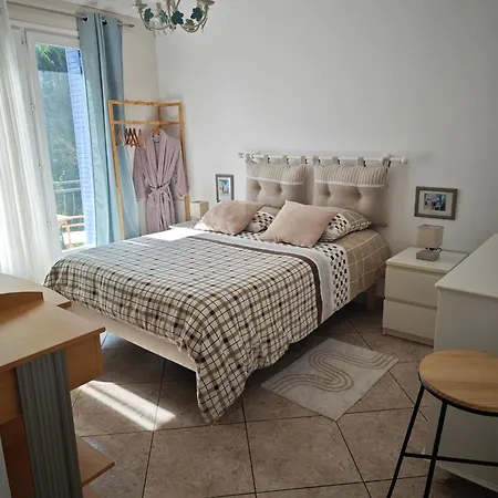 Séjour chez l'habitant Dans Avec Salle De Bain Et Piscine Privee *